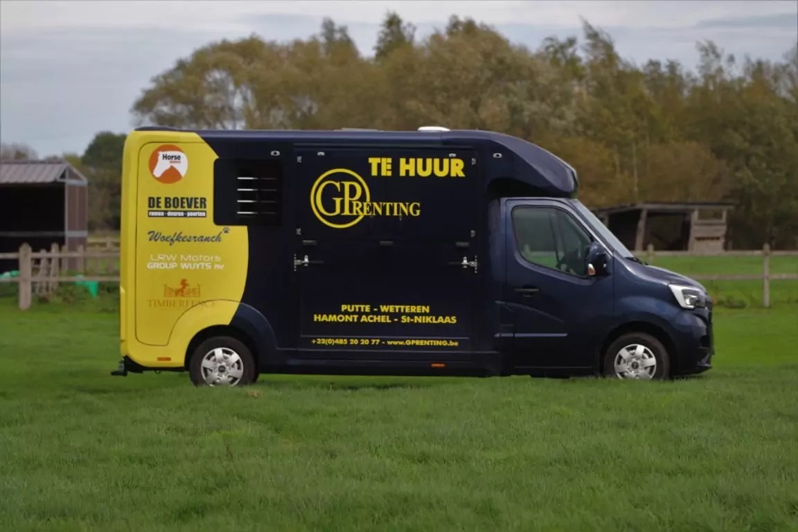 Paardenwagen verhuur – luxe paardenvrachtwagen OK Farm Reiners
